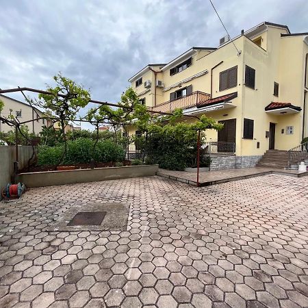 Holiday Apartments Sonne Rovinj Luaran gambar
