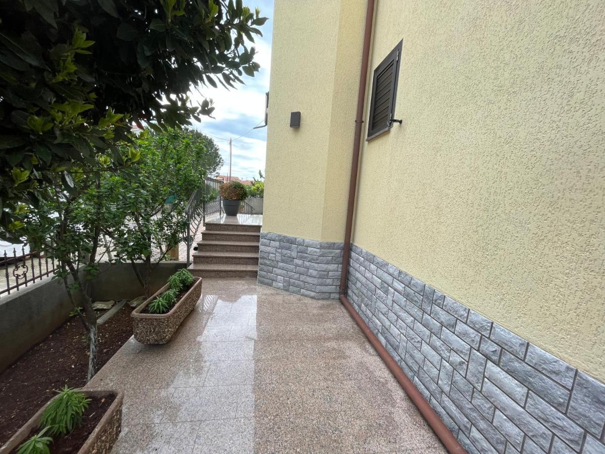 Holiday Apartments Sonne Rovinj Luaran gambar